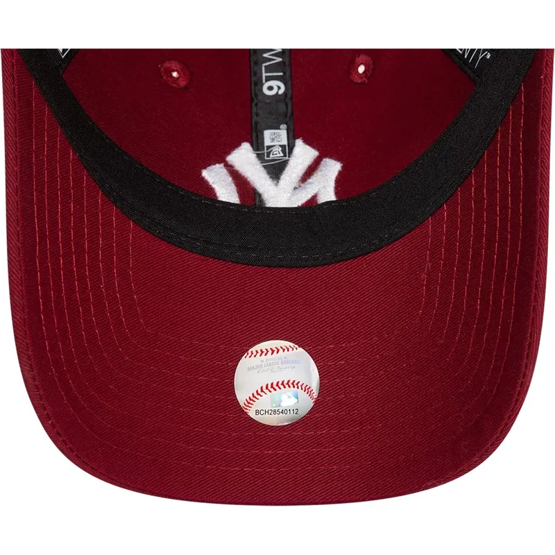 cap-kumer-red-adjustable-strap-9twenty-league-essential-new-york-yankees-mlb-new-era