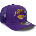 mutsid-kumer-violetne-snapback-9seventy-stretch-snap-eg-los-angeles-lakers-nba-new-era