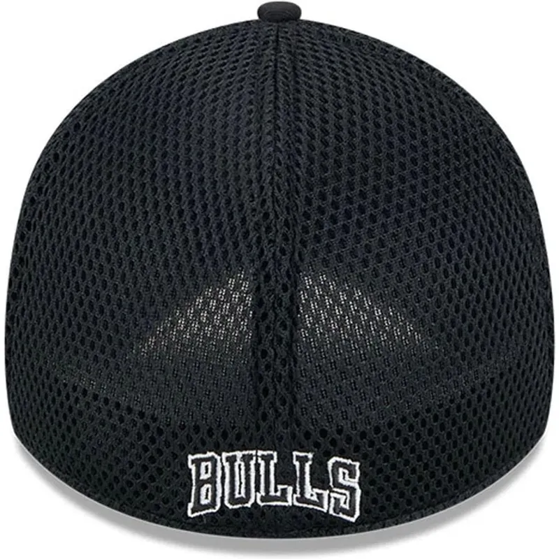 new-era-39thirty-evergreen-neo-chicago-bulls-nba-black-fitted-trucker-hat