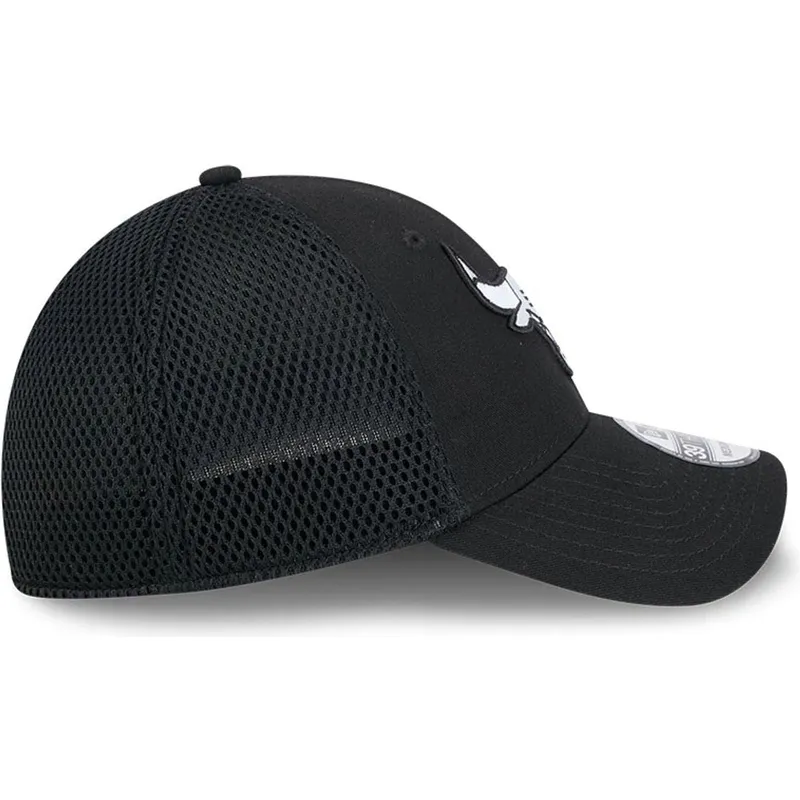 mutsid-kumer-must-liibuv-39thirty-evergreen-neo-chicago-bulls-nba-new-era