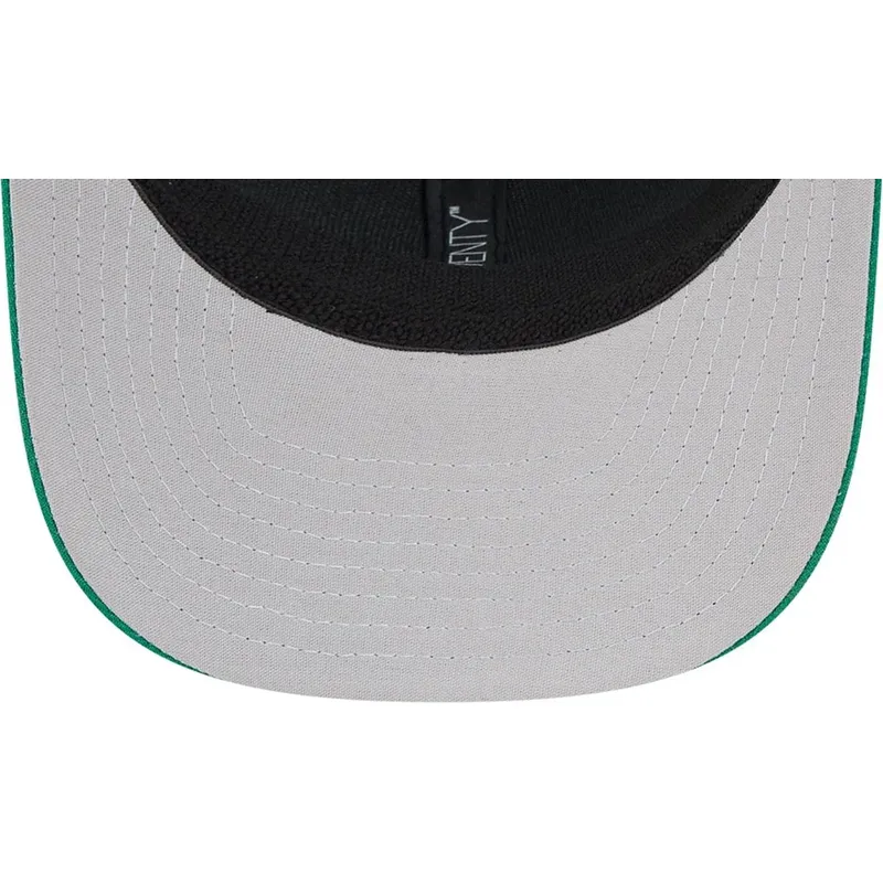 mutsid-kumer-roheline-snapback-9seventy-stretch-snap-evergreen-boston-celtics-nba-new-era