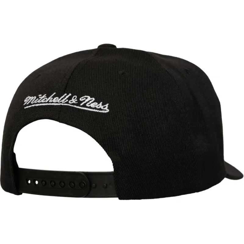 cap-kumer-black-snapback-busted-pro-detroit-red-wings-nhl-mitchell-ness