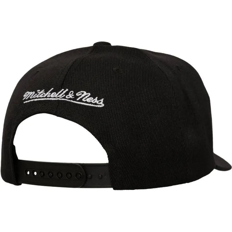 mitchell-ness-curved-brim-busted-pro-philadelphia-76ers-nba-black-snapback-cap