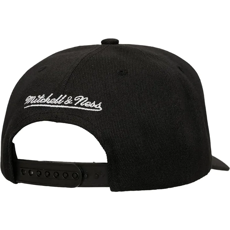 mutsid-kumer-must-snapback-tilted-pro-chicago-bulls-nba-mitchell-ness