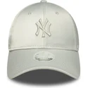 cap-kumer-green-adjustable-strap-9forty-bow-back-satin-new-york-yankees-mlb-new-era