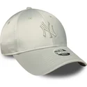 cap-kumer-green-adjustable-strap-9forty-bow-back-satin-new-york-yankees-mlb-new-era