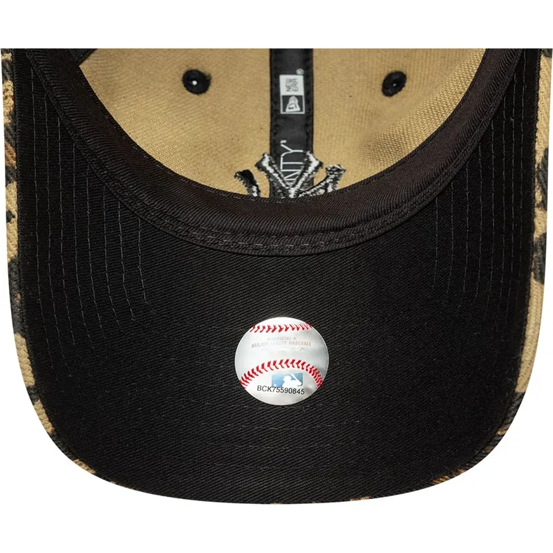 mutsid-kumer-leopard-reguleeritav-9twenty-leopard-new-york-yankees-mlb-new-era