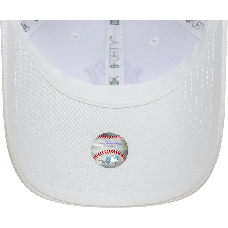 cap-kumer-white-adjustable-strap-9forty-league-essential-new-york-yankees-mlb-new-era