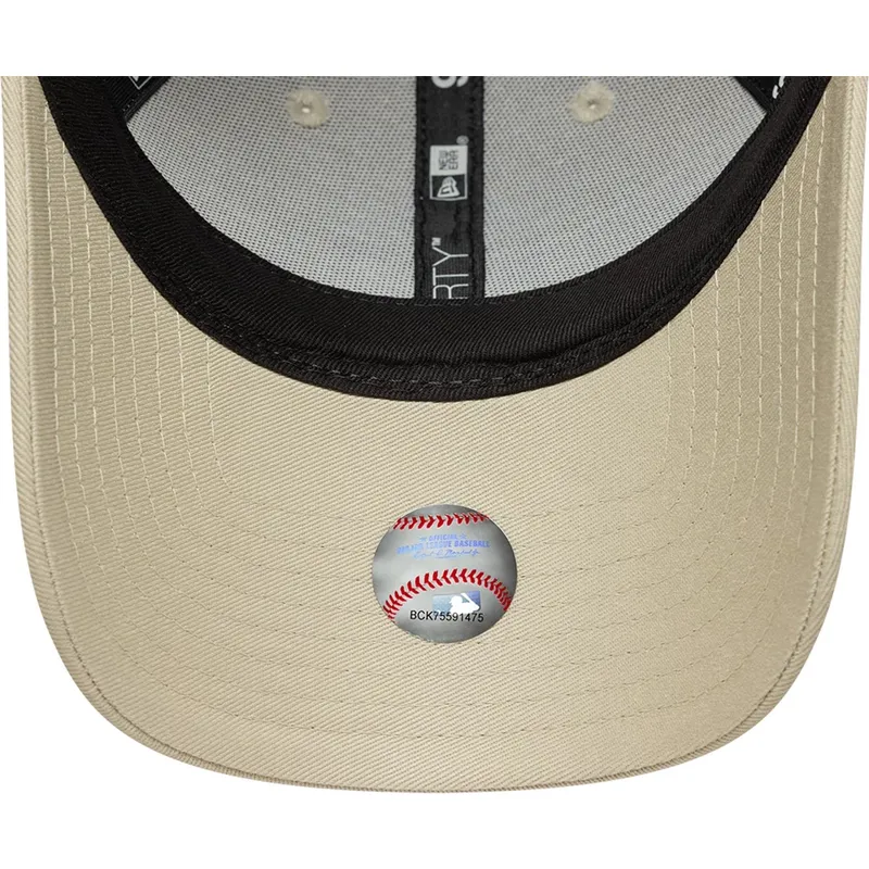 cap-kumer-beige-adjustable-strap-9forty-metallic-new-york-yankees-mlb-new-era