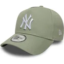 mutsid-kumer-roheline-snapback-e-frame-league-essential-new-york-yankees-mlb-new-era