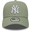 mutsid-kumer-roheline-snapback-e-frame-league-essential-new-york-yankees-mlb-new-era