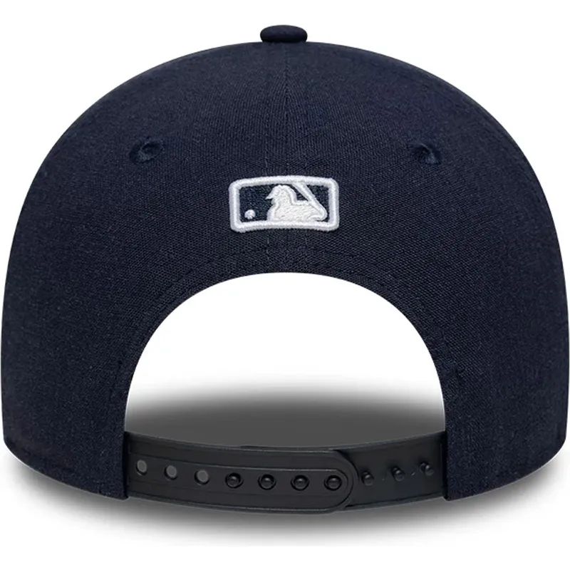 mutsid-kumer-meresinine-snapback-9forty-m-crown-linen-new-york-yankees-mlb-new-era