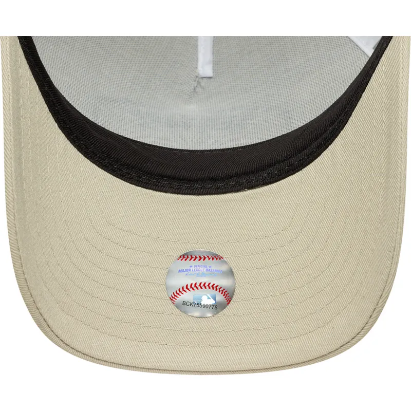 new-era-9forty-m-crown-a-frame-new-york-yankees-mlb-beige-trucker-hat
