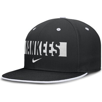 Cap lame black ajustada Primetime Dri-Fit True Structured Round Bill New York Yankees MLB Nike