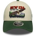 mutsid-kumer-roheline-snapback-9forty-m-crown-a-frame-graphic-new-era