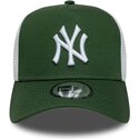 mutsid-kumer-roheline-snapback-a-frame-league-essential-new-york-yankees-mlb-new-era
