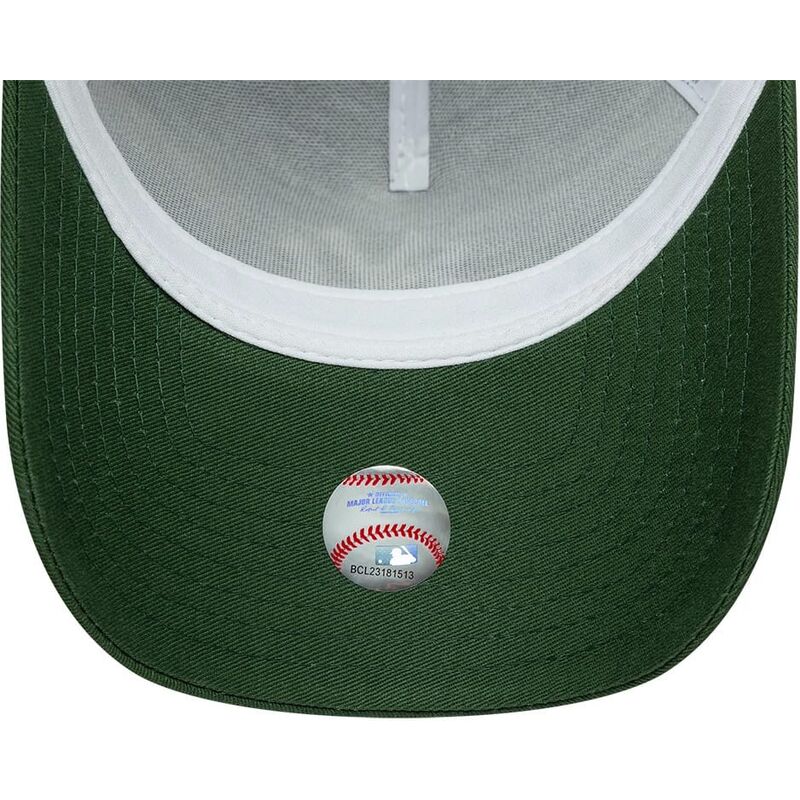 mutsid-kumer-roheline-snapback-a-frame-league-essential-new-york-yankees-mlb-new-era