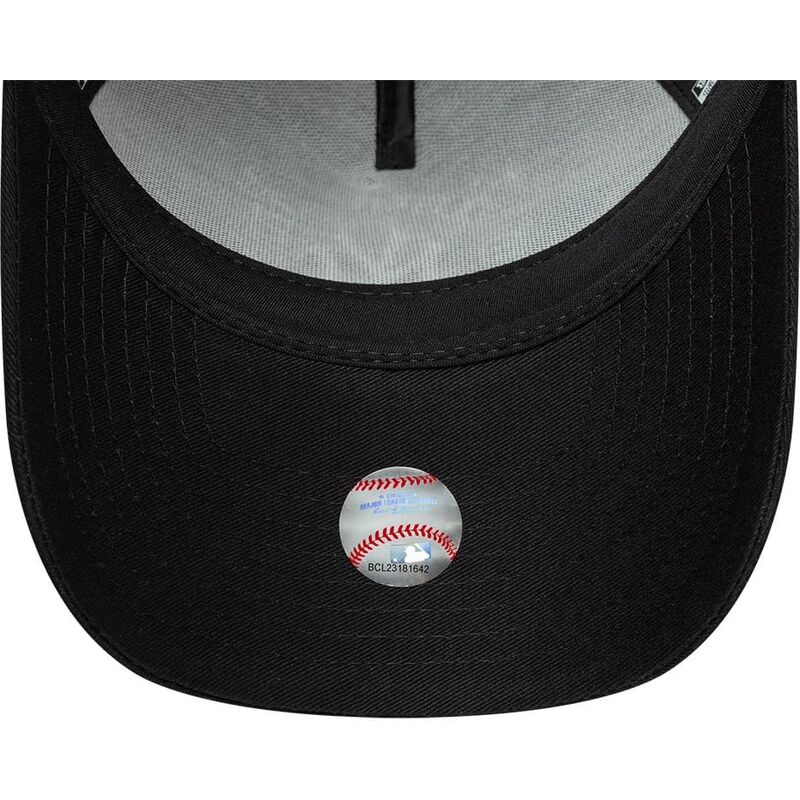mutsid-kumer-must-snapback-a-frame-wordmark-new-york-yankees-mlb-new-era