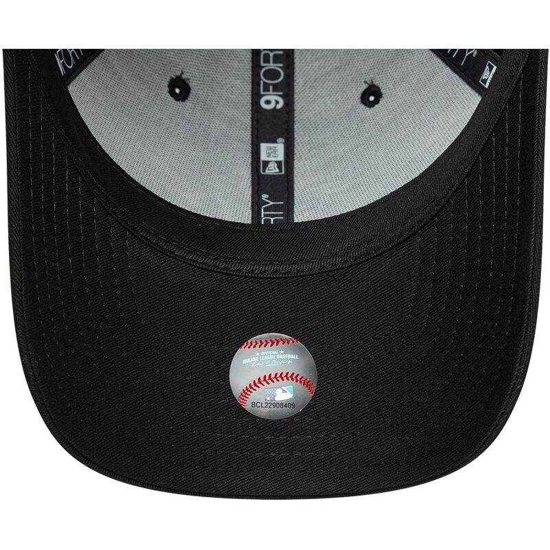 mutsid-kumer-must-snapback-9forty-m-crown-new-york-yankees-mlb-new-era mutsid-kumer-must-snapback-9forty-m-crown-new-york-yankees-mlb-new-era
