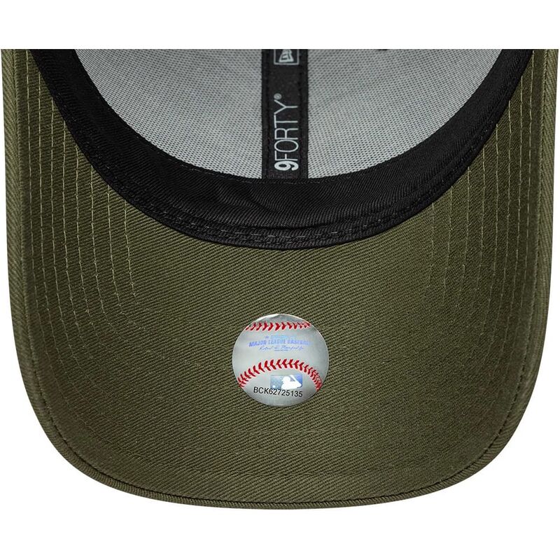 mutsid-kumer-roheline-reguleeritav-9forty-outline-camo-new-york-yankees-mlb-new-era mutsid-kumer-roheline-reguleeritav-9forty-outline-camo-new-york-yankees-mlb-new-era