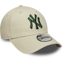 mutsid-kumer-beez-reguleeritav-9forty-league-essential-new-york-yankees-mlb-new-era