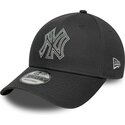 mutsid-kumer-hall-reguleeritav-9forty-metallic-outline-new-york-yankees-mlb-new-era