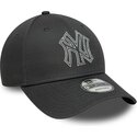 mutsid-kumer-hall-reguleeritav-9forty-metallic-outline-new-york-yankees-mlb-new-era