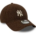 mutsid-kumer-pruun-snapback-9forty-winter-borg-new-york-yankees-mlb-new-era