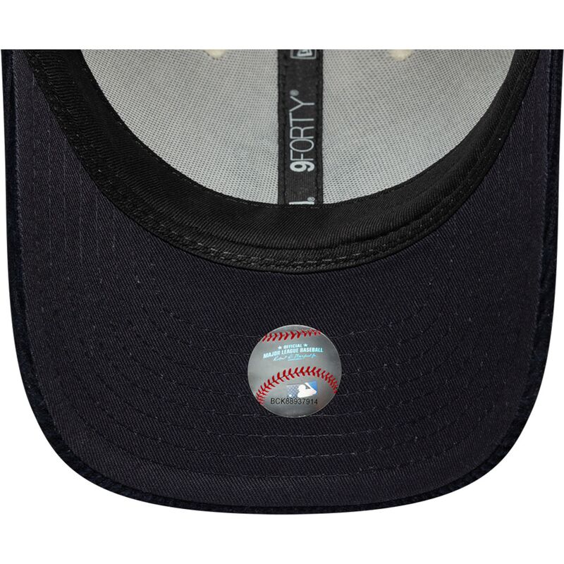 mutsid-kumer-beez-reguleeritav-9forty-m-crown-cord-new-york-yankees-mlb-new-era mutsid-kumer-beez-reguleeritav-9forty-m-crown-cord-new-york-yankees-mlb-new-era