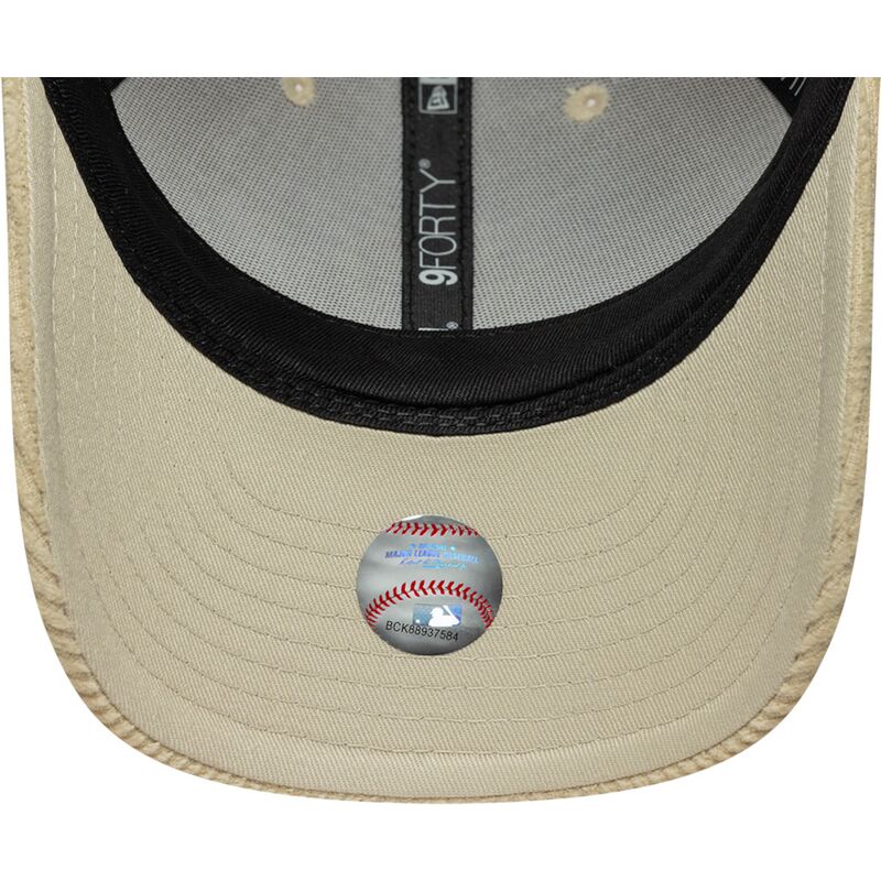 mutsid-kumer-beez-reguleeritav-9forty-m-crown-cord-new-york-yankees-mlb-new-era mutsid-kumer-beez-reguleeritav-9forty-m-crown-cord-new-york-yankees-mlb-new-era
