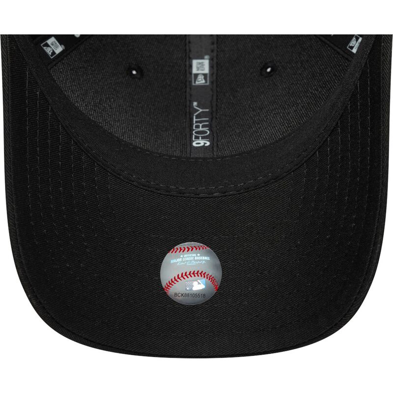 mutsid-kumer-must-snapback-9forty-m-crown-new-york-yankees-mlb-new-era
