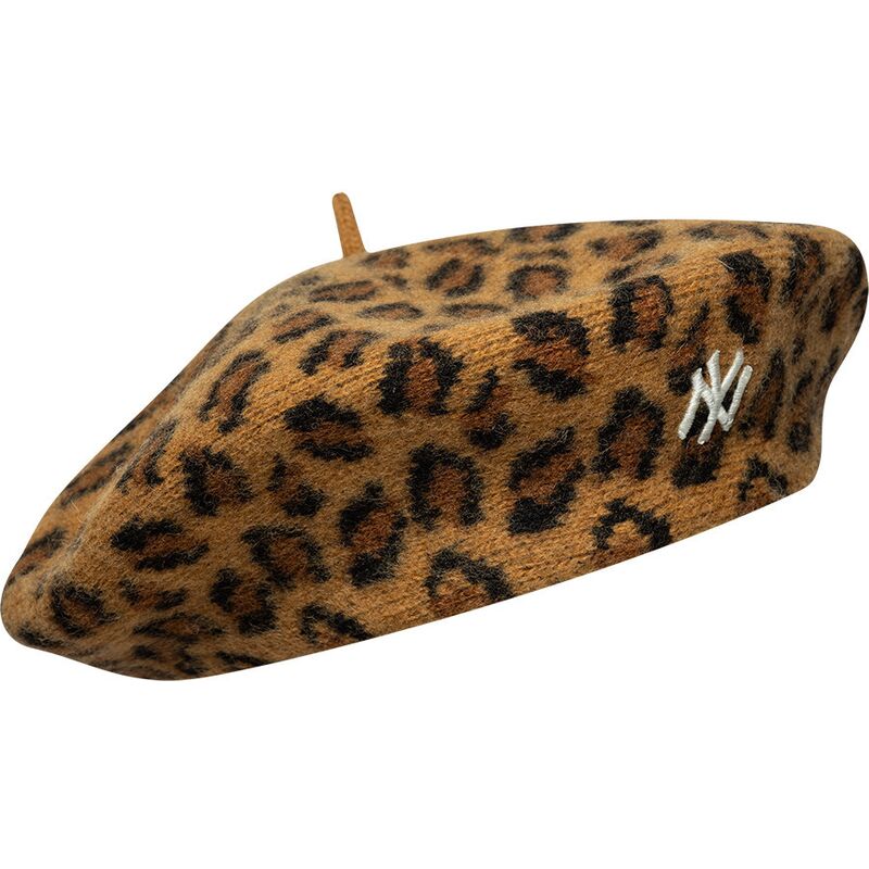 baretid-leopard-new-york-yankees-mlb-new-era