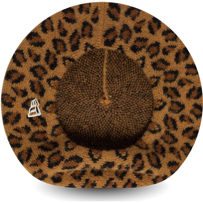 baretid-leopard-new-york-yankees-mlb-new-era
