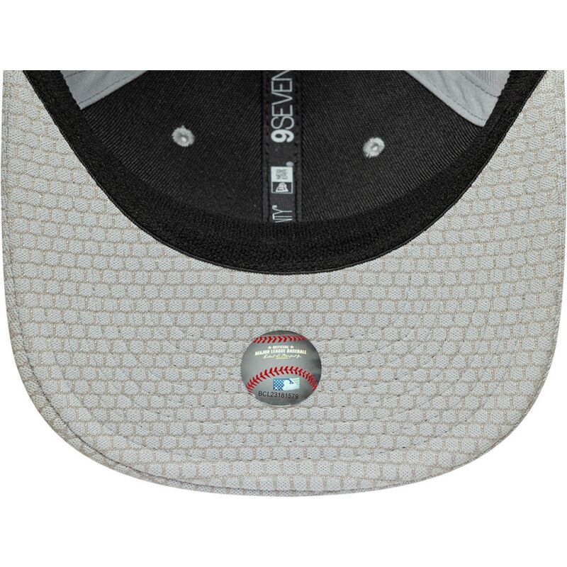 mutsid-kumer-hall-snapback-9seventy-stretch-snap-mesh-flawless-new-york-yankees-mlb-new-era