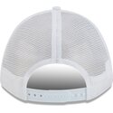 mutsid-kumer-valge-snapback-9forty-m-crown-a-frame-all-over-chicago-bulls-nba-new-era