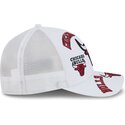 mutsid-kumer-valge-snapback-9forty-m-crown-a-frame-all-over-chicago-bulls-nba-new-era