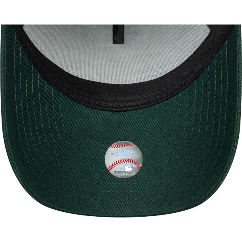 mutsid-kumer-roheline-snapback-e-frame-team-outline-new-york-yankees-mlb-new-era