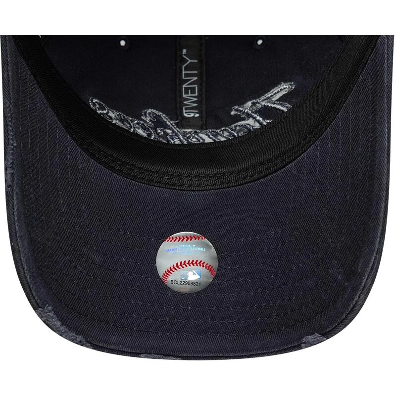 mutsid-kumer-meresinine-reguleeritav-9twenty-distress-wordmark-new-york-yankees-mlb-new-era