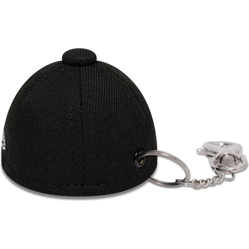 tarvikud-must-llavero-mini-cap-chain-new-era tarvikud-must-llavero-mini-cap-chain-new-era