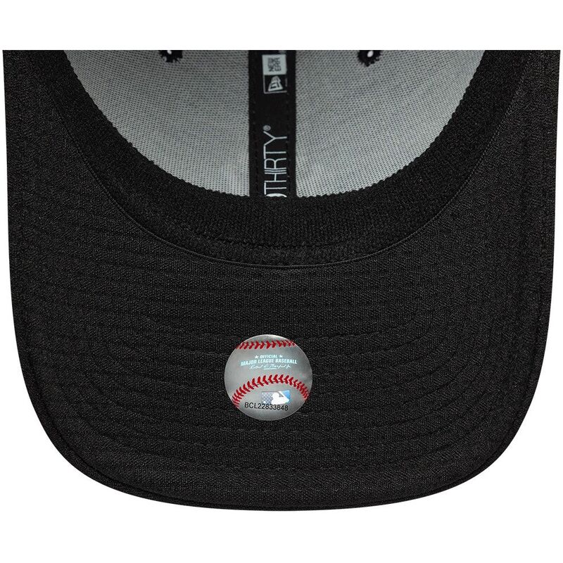 mutsid-kumer-must-liibuv-39thirty-stretch-mesh-new-york-yankees-mlb-new-era