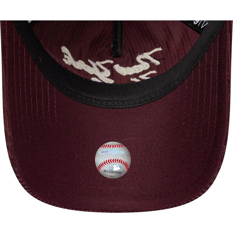 mutsid-kumer-punane-reguleeritav-9twenty-a-frame-cord-script-new-york-yankees-mlb-new-era mutsid-kumer-punane-reguleeritav-9twenty-a-frame-cord-script-new-york-yankees-mlb-new-era