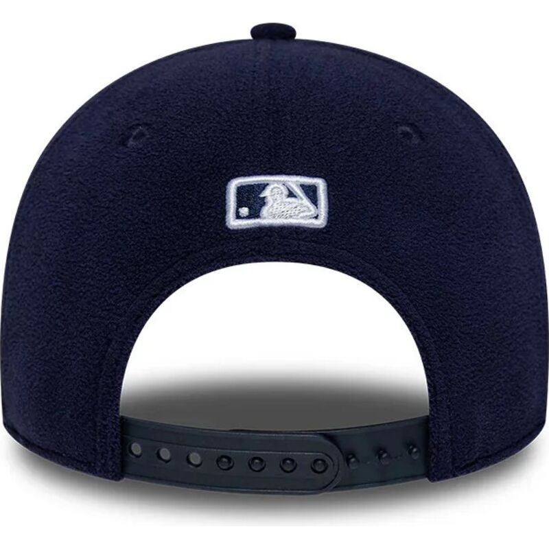 mutsid-kumer-meresinine-snapback-9forty-m-crown-fleece-new-york-yankees-mlb-new-era mutsid-kumer-meresinine-snapback-9forty-m-crown-fleece-new-york-yankees-mlb-new-era