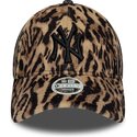 mutsid-kumer-leopard-reguleeritav-9forty-ocelot-print-new-york-yankees-mlb-new-era