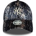 mutsid-kumer-mitmevarviline-reguleeritav-9forty-snake-print-new-york-yankees-mlb-new-era
