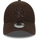 mutsid-kumer-pruun-snapback-9forty-winter-new-york-yankees-mlb-new-era