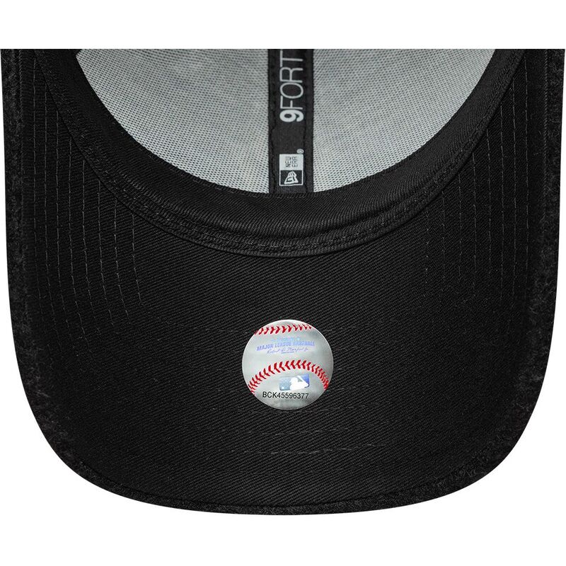 mutsid-kumer-must-snapback-9forty-winter-borg-new-york-yankees-mlb-new-era mutsid-kumer-must-snapback-9forty-winter-borg-new-york-yankees-mlb-new-era