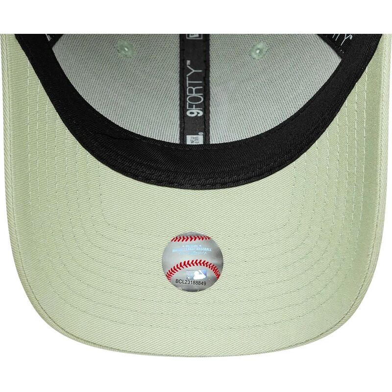 mutsid-kumer-roheline-reguleeritav-9forty-league-ess-9forty-league-essential-los-angeles-dodgers-mlb-new-era