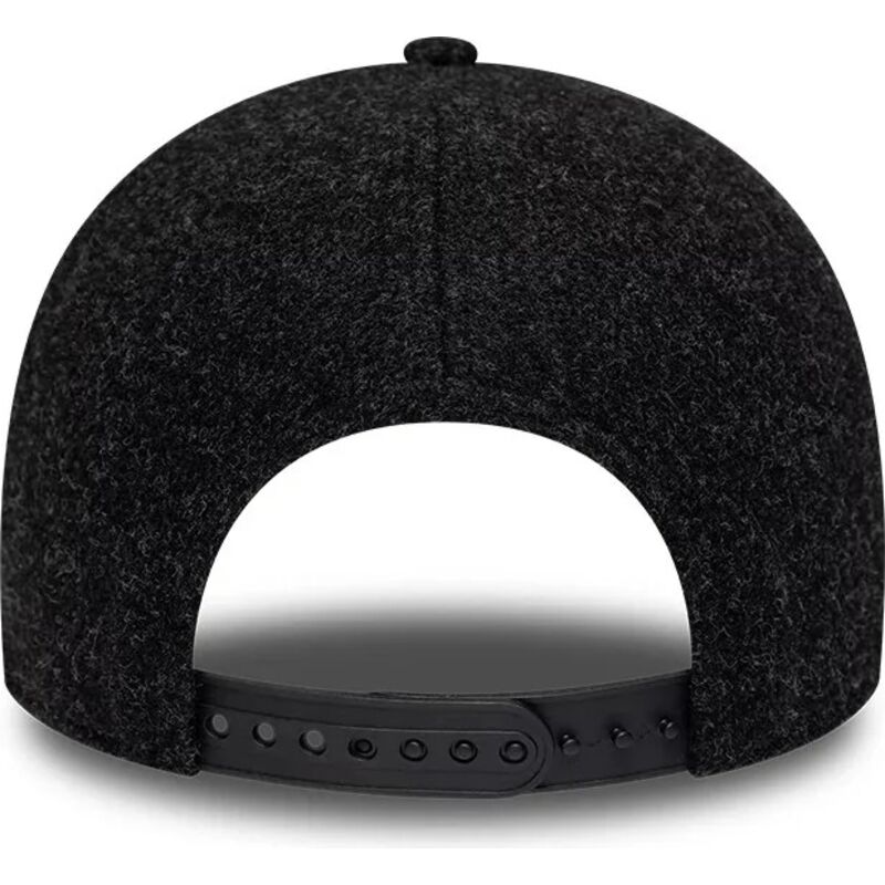 mutsid-kumer-must-reguleeritav-9forty-winter-new-york-yankees-mlb-new-era