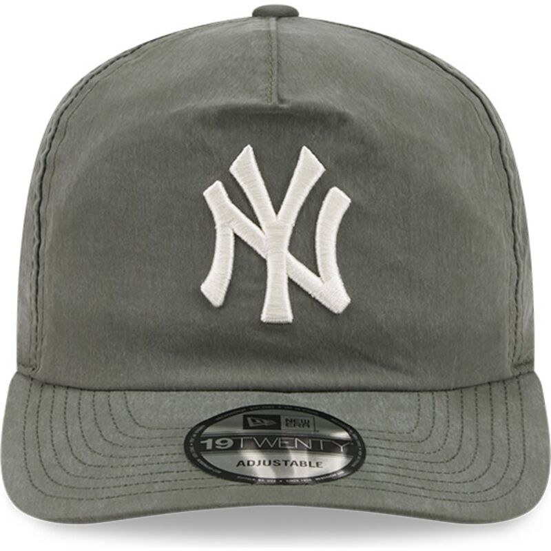 mutsid-kumer-roheline-snapback-19twenty-precurved-new-york-yankees-mlb-new-era