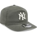 mutsid-kumer-roheline-snapback-19twenty-precurved-new-york-yankees-mlb-new-era